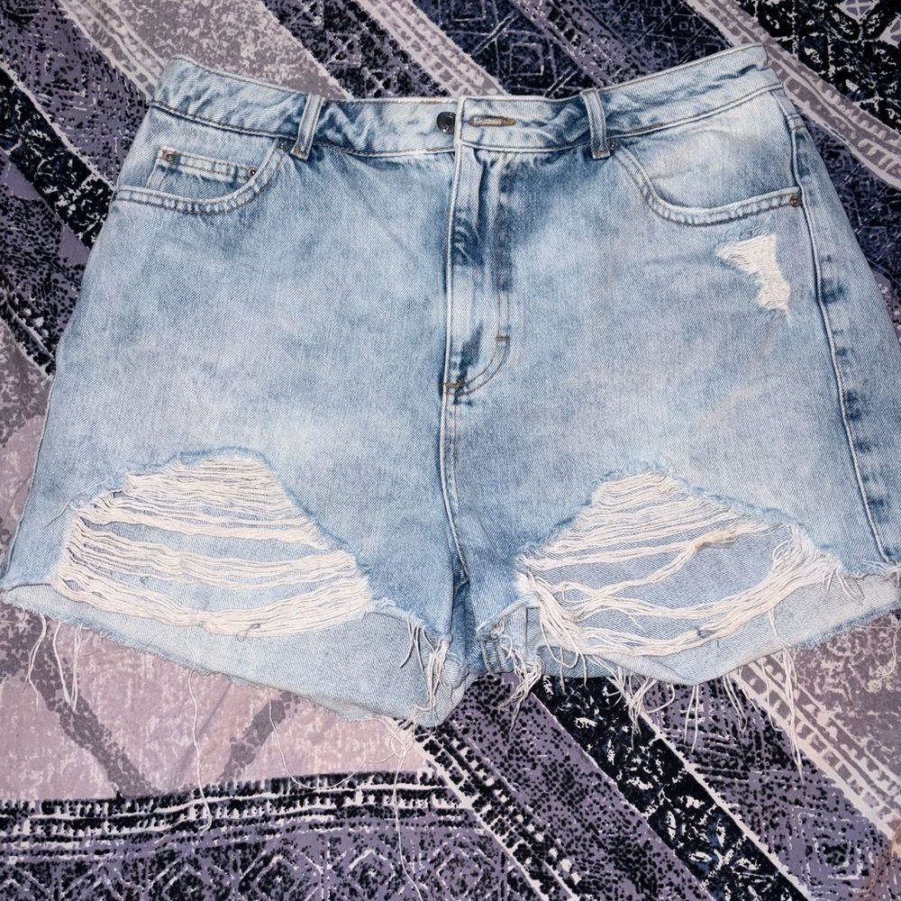 Topshop Women’s Americana Distressed Light Blue Denim Mom Jorts Size 12